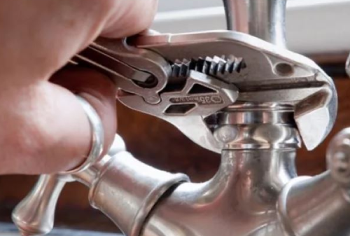 How to Find the Best and Nearest Plumber?