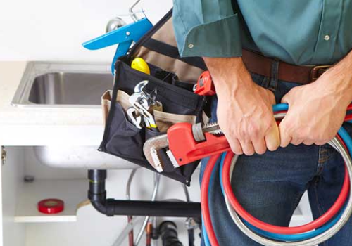 Why Do I Need to Hire a Licenced Commercial Plumber?